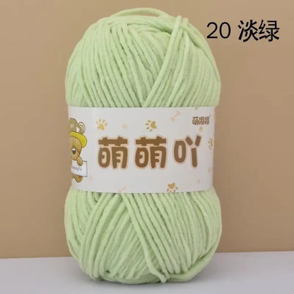 Fil chenille velours 50 g StitchNest™ — spécial amigurumi & crochet (115 m)
