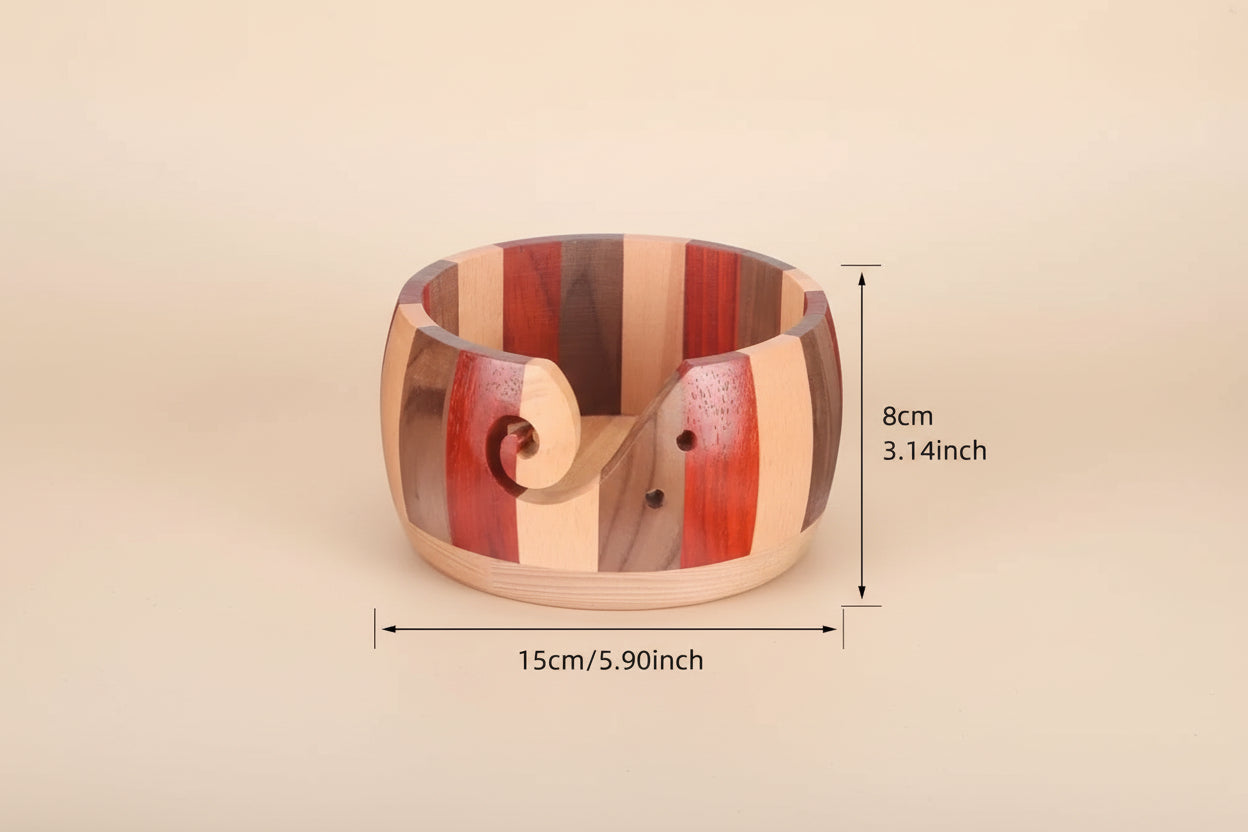 Bol à laine en bois StitchNest™ — guide-fil + trous porte-aiguilles (Ø 15 cm)