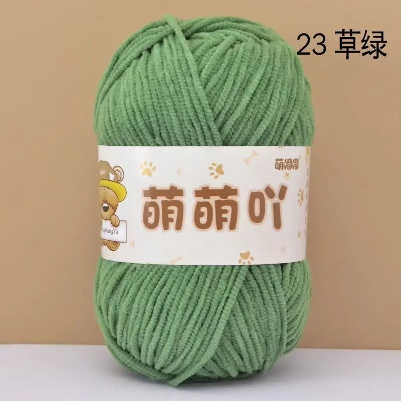 Fil chenille velours 50 g StitchNest™ — spécial amigurumi & crochet (115 m)